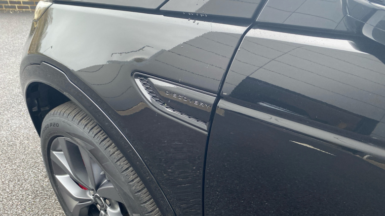 Land Rover Discovery Sport 1.5 P300e R-Dynamic SE 5dr Auto [5 Seat] Station Wagon